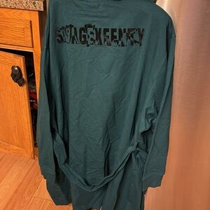 BNWT Savage Fenty Showgirl Graphic x short Robe Hunter Green M/L Hoodie